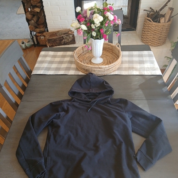 Mens Cuts Classic Black Hoodie NWOT XL - Picture 2 of 5